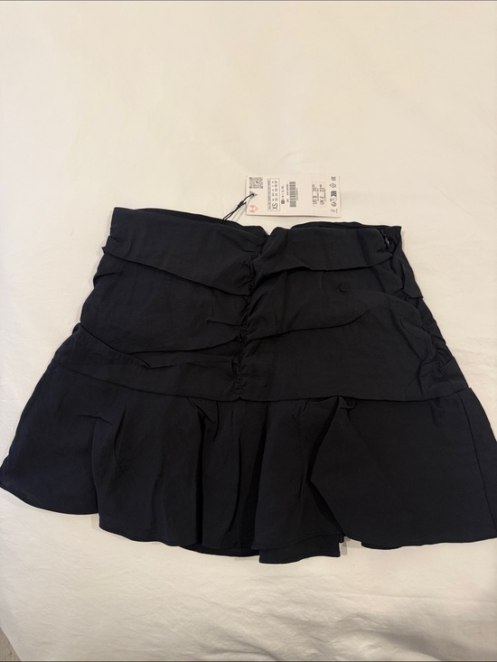 Zara Dresses & Skirts - Zara NWTX Black Ruffle Tiered Mini Skirt